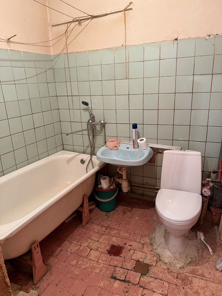 Продажа 1-комнатной квартиры, Саратов, Лесная ул,  3