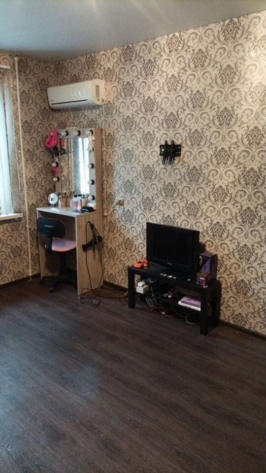 Продажа 4-комнатной квартиры, Саратов, Лесная ул,  1