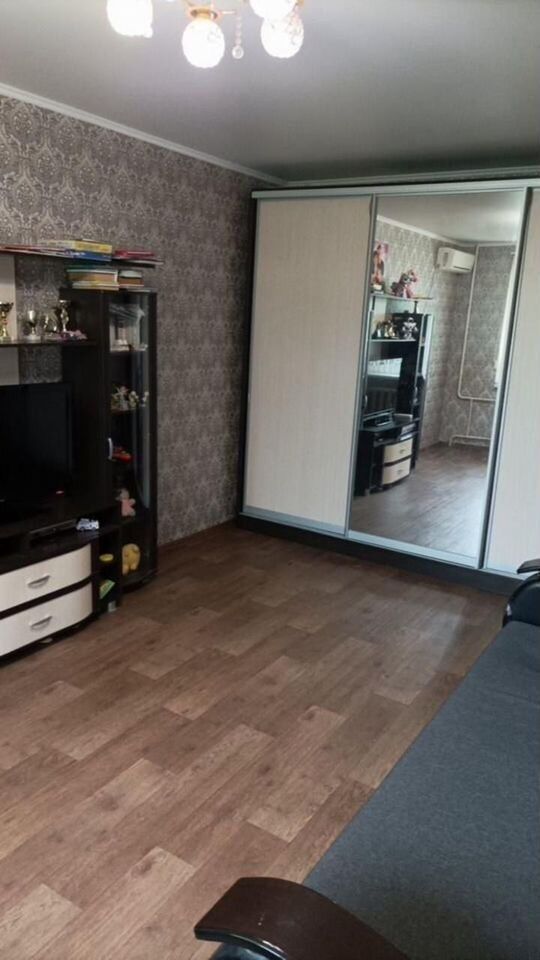 Продажа 4-комнатной квартиры, Саратов, Лесная ул,  1