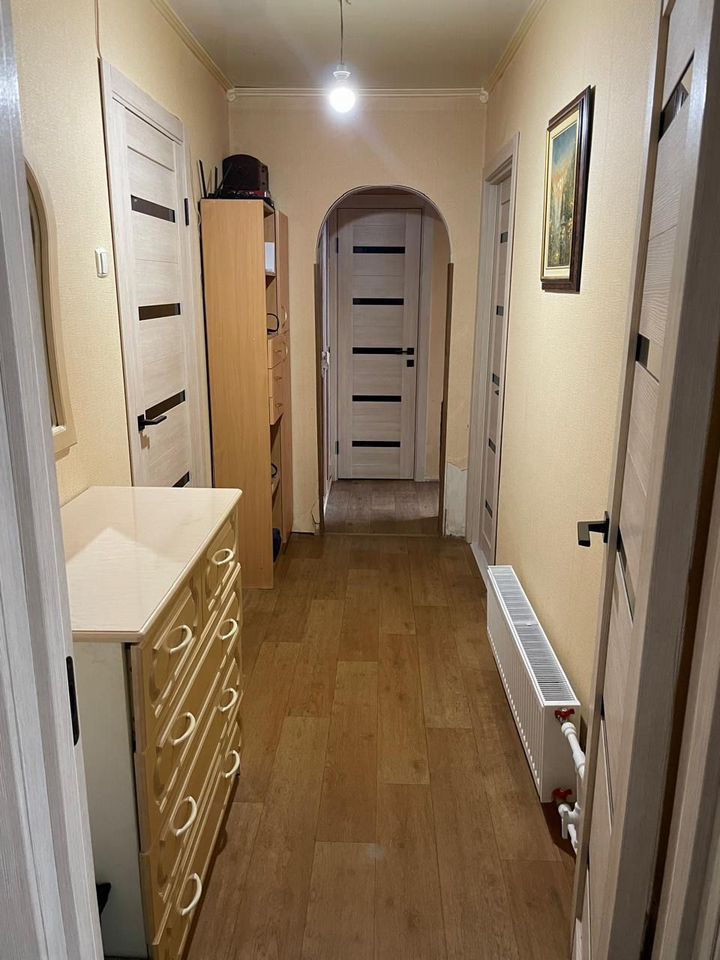 Продажа 4-комнатной квартиры, Саратов, Лесная ул,  1