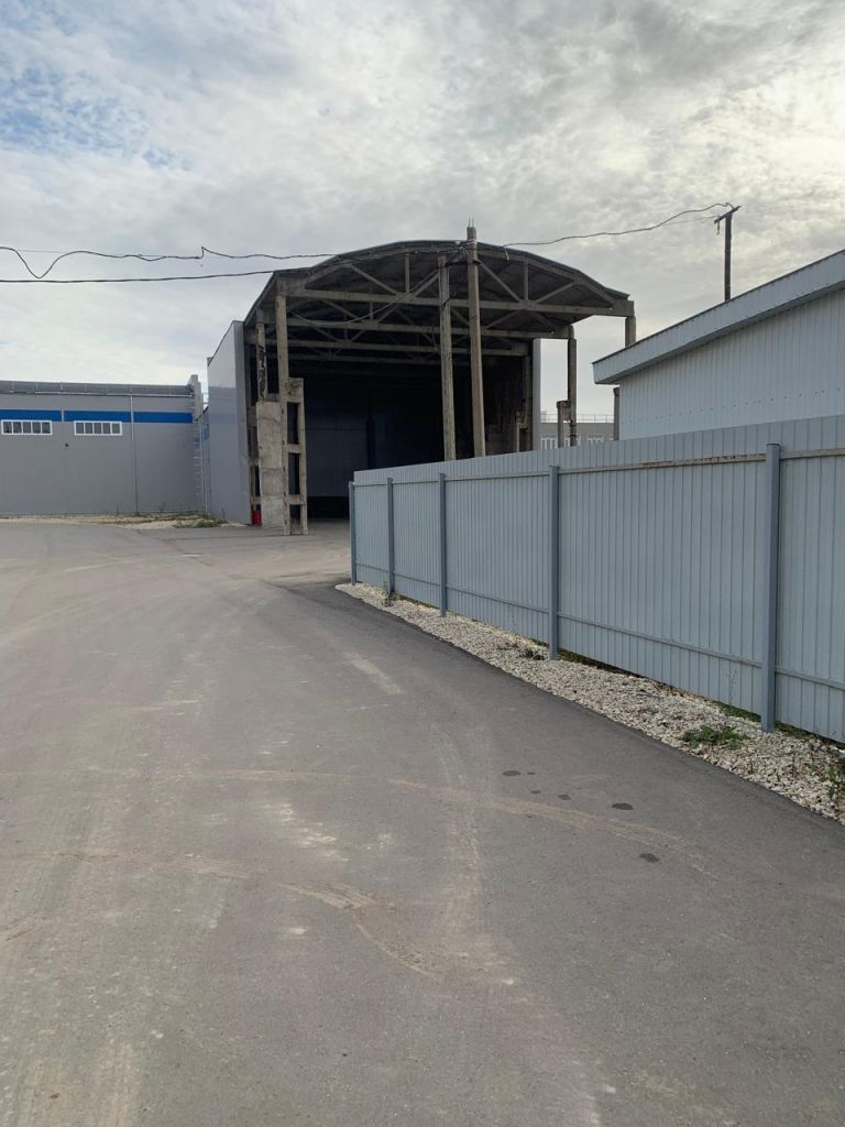 Аренда коммерческой недвижимости, 2000м <sup>2</sup>, Грозилово, Шоссейная Улица,  1