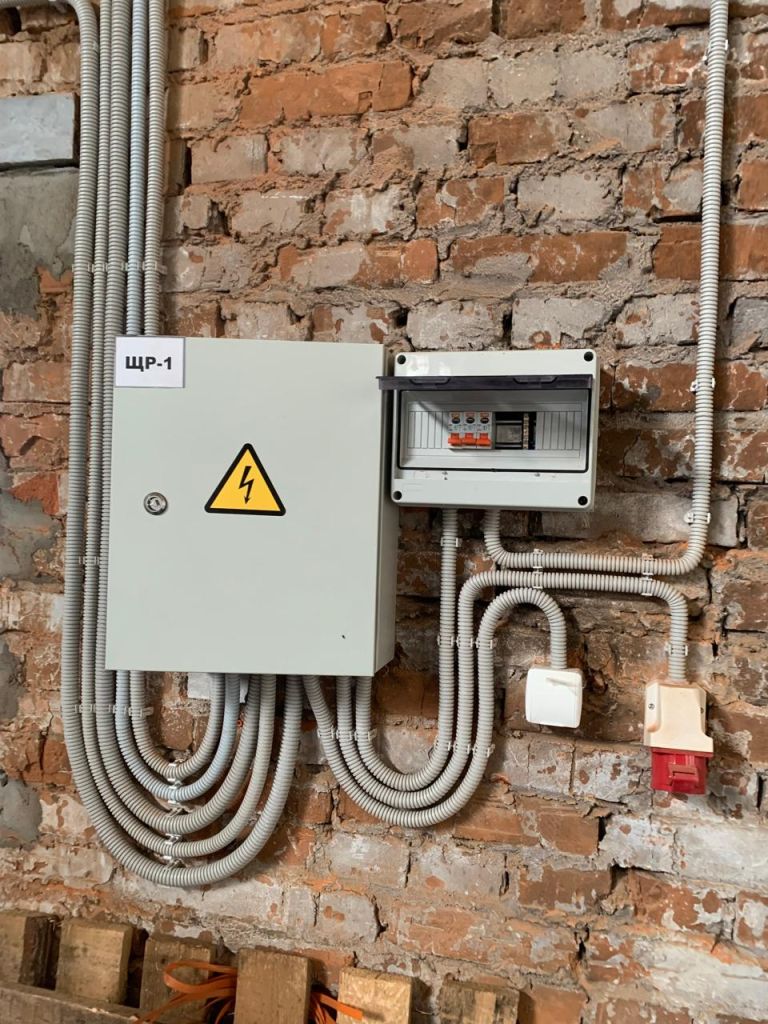 Аренда коммерческой недвижимости, 2000м <sup>2</sup>, Грозилово, Шоссейная Улица,  1