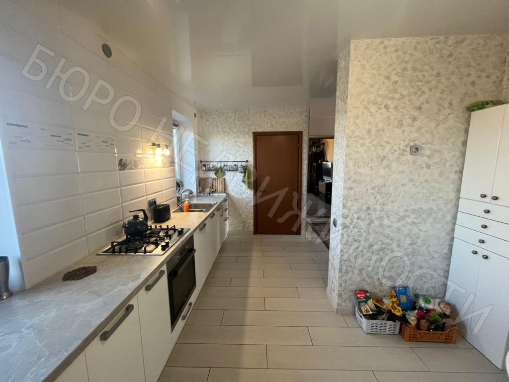 Продажа дома, 185м <sup>2</sup>, 40 сот., Алмазово, Октябрьская,  52