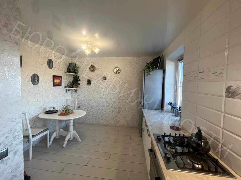 Продажа дома, 185м <sup>2</sup>, 40 сот., Алмазово, Октябрьская,  52