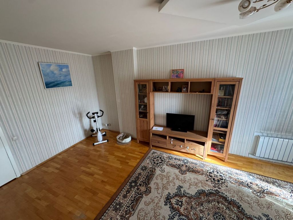 Продажа 3-комнатной квартиры, Нижний Новгород, Кирова пр-кт,  6