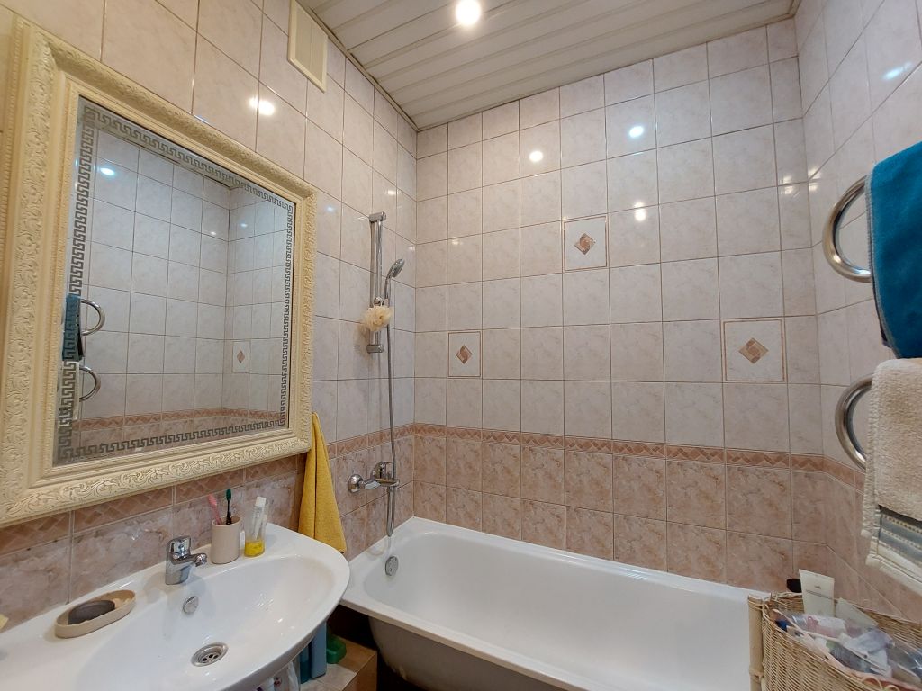 Продажа 3-комнатной квартиры, Нижний Новгород, Кирова пр-кт,  6