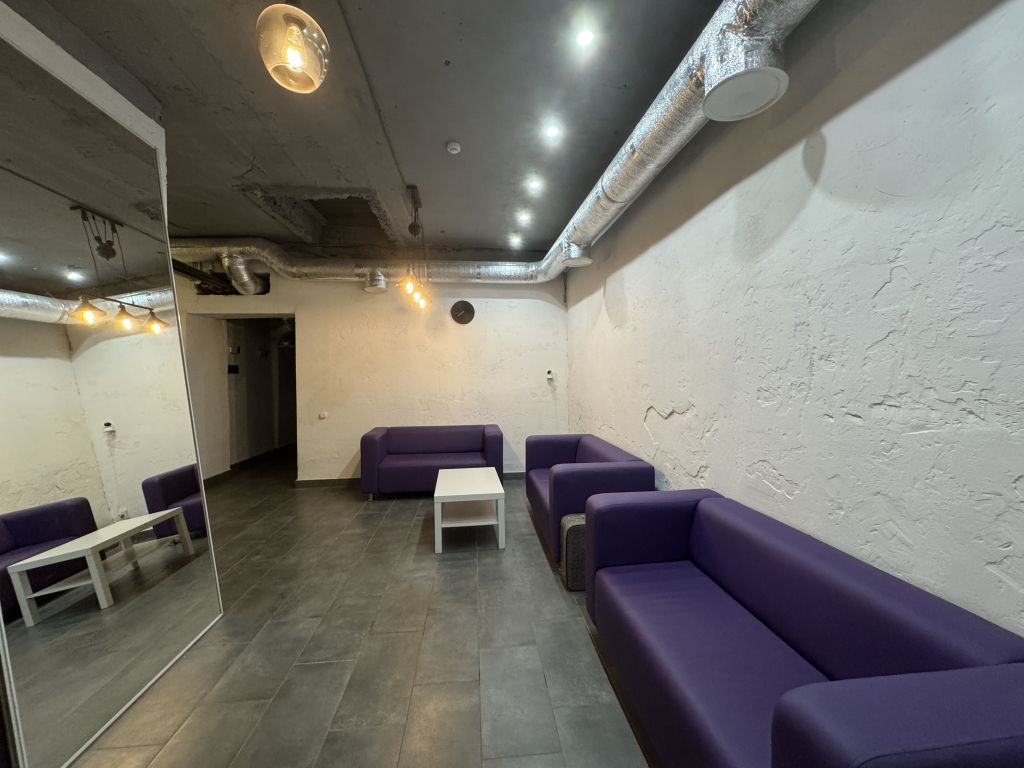 Продажа коммерческой недвижимости, 13м <sup>2</sup>, Саратов, Дегтярная ул,  28