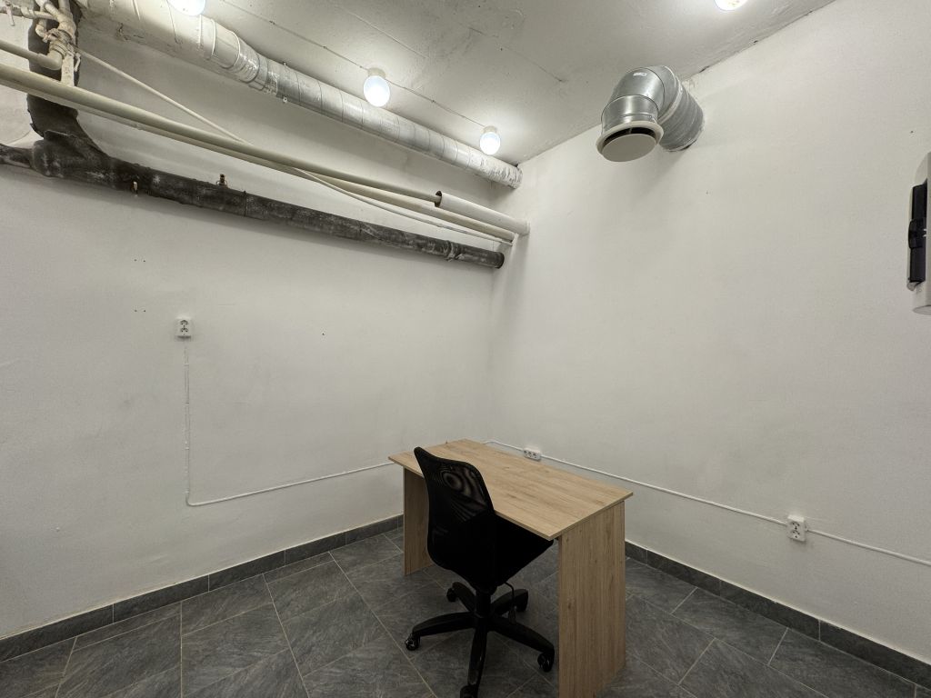 Продажа коммерческой недвижимости, 13м <sup>2</sup>, Саратов, Дегтярная ул,  28