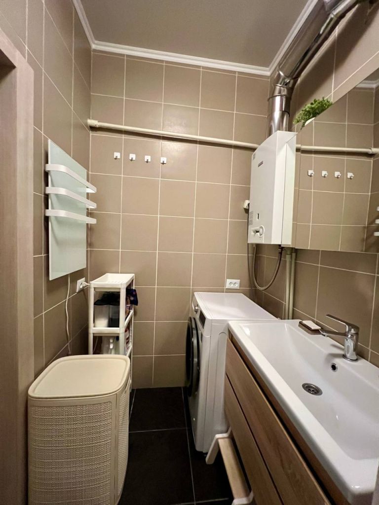 Продажа 2-комнатной квартиры, Дзержинск, Гастелло ул,  3