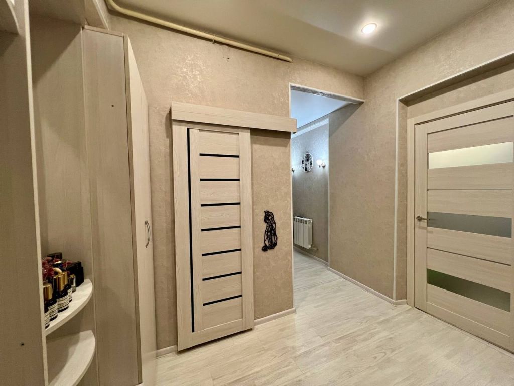 Продажа 2-комнатной квартиры, Дзержинск, Гастелло ул,  3