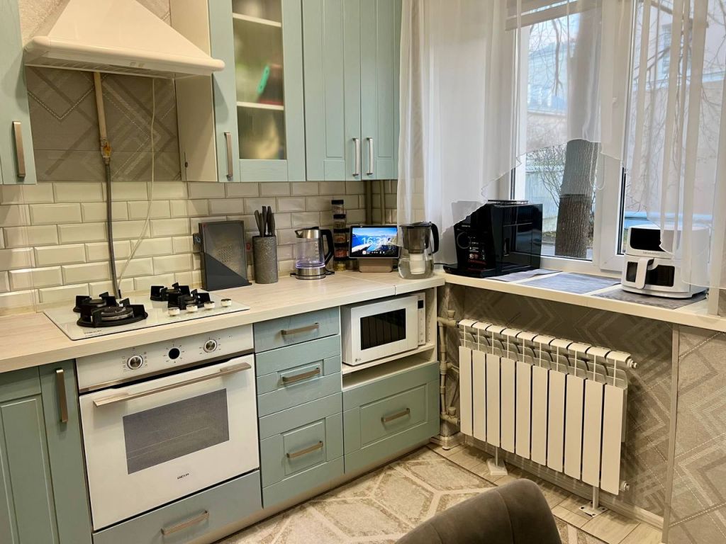 Продажа 2-комнатной квартиры, Дзержинск, Гастелло ул,  3