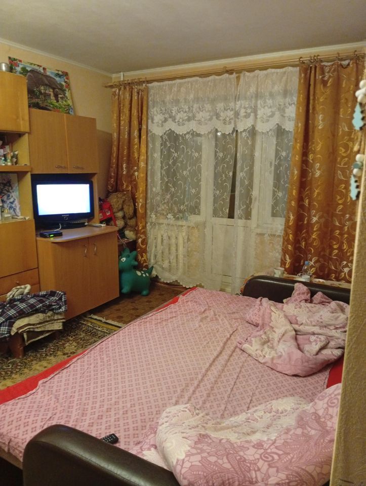 Продажа 1-комнатной квартиры, Саратов, Строителей пр-кт,  44\1