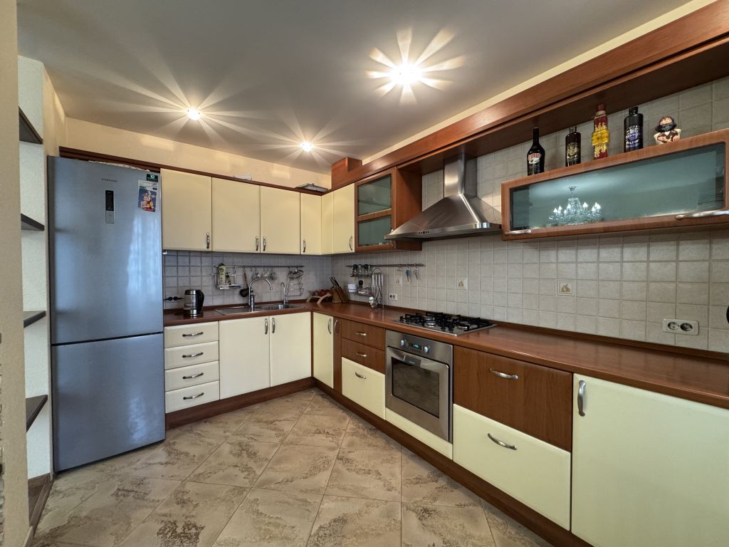 Продажа 3-комнатной квартиры, Саратов, Весенний проезд,  13/19