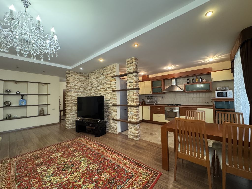 Продажа 3-комнатной квартиры, Саратов, Весенний проезд,  13/19