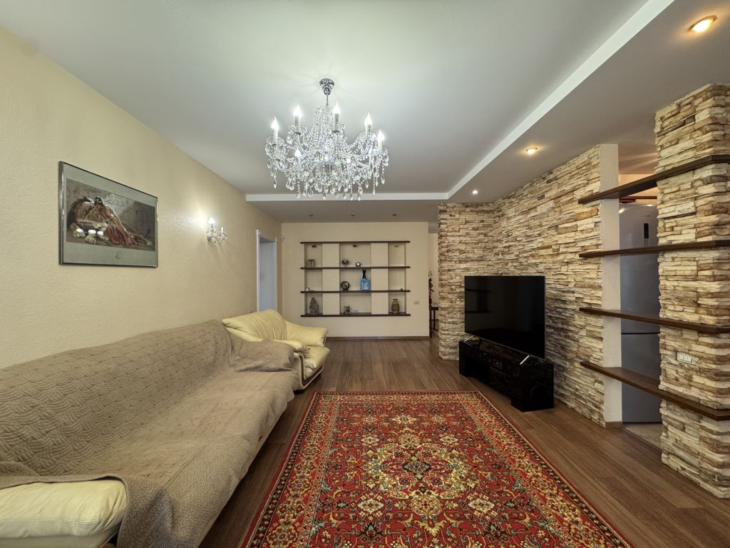 Продажа 3-комнатной квартиры, Саратов, Весенний проезд,  13/19