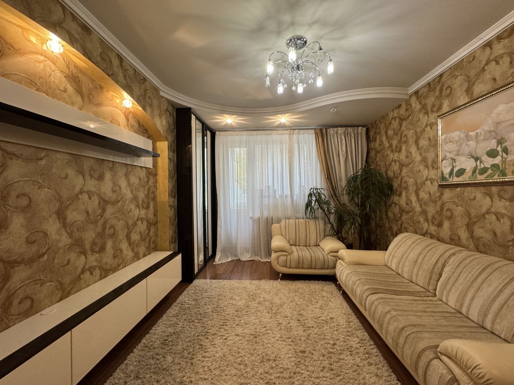 Продажа 3-комнатной квартиры, Саратов, Весенний проезд,  13/19