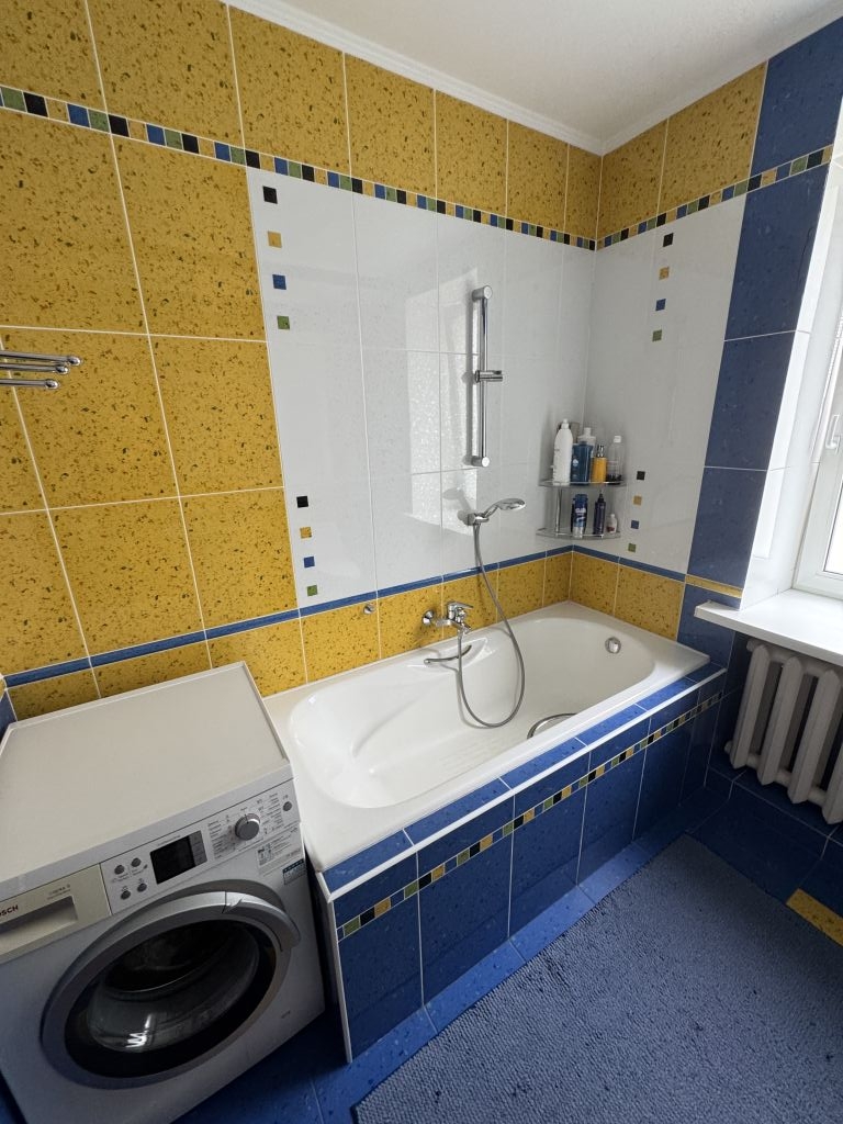 Продажа 3-комнатной квартиры, Саратов, Весенний проезд,  13/19