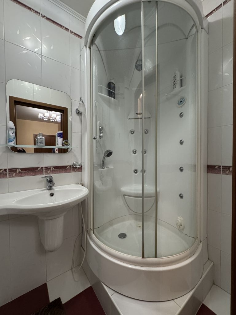 Продажа 3-комнатной квартиры, Саратов, Весенний проезд,  13/19