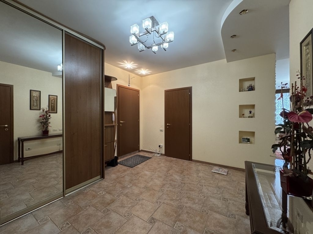 Продажа 3-комнатной квартиры, Саратов, Весенний проезд,  13/19