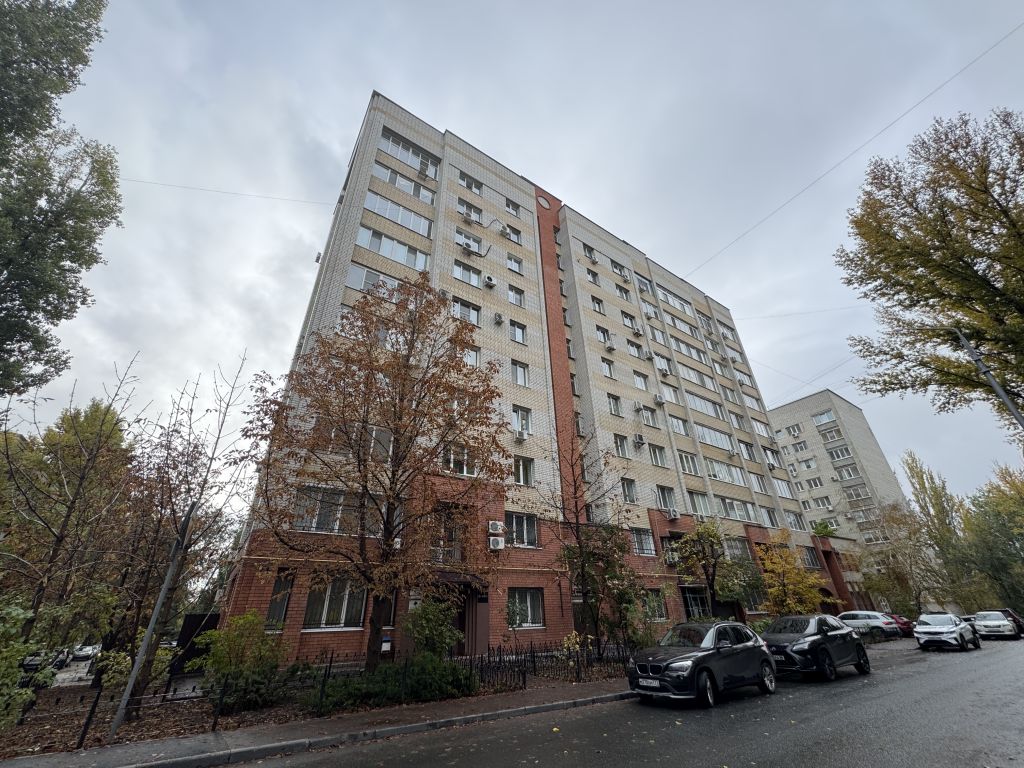 Продажа 3-комнатной квартиры, Саратов, Весенний проезд,  13/19