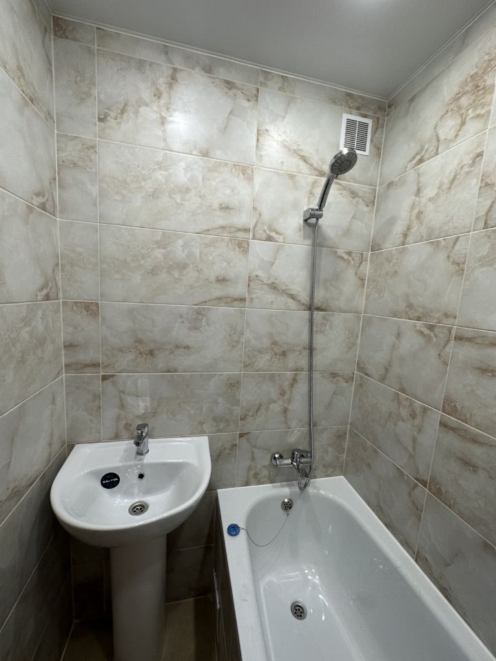 Продажа 3-комнатной квартиры, Саратов, Днепропетровская ул,  4