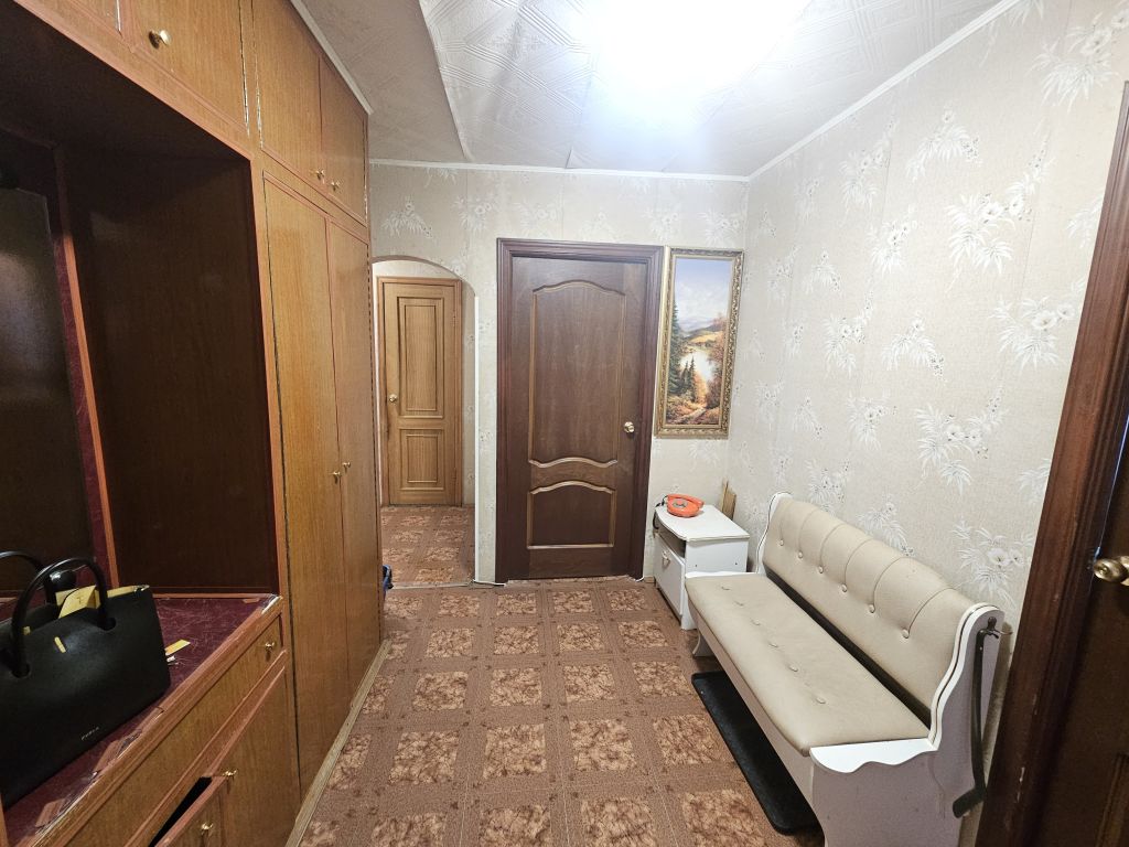 Продажа 3-комнатной квартиры, Нижний Новгород, Голубева ул,  6к2