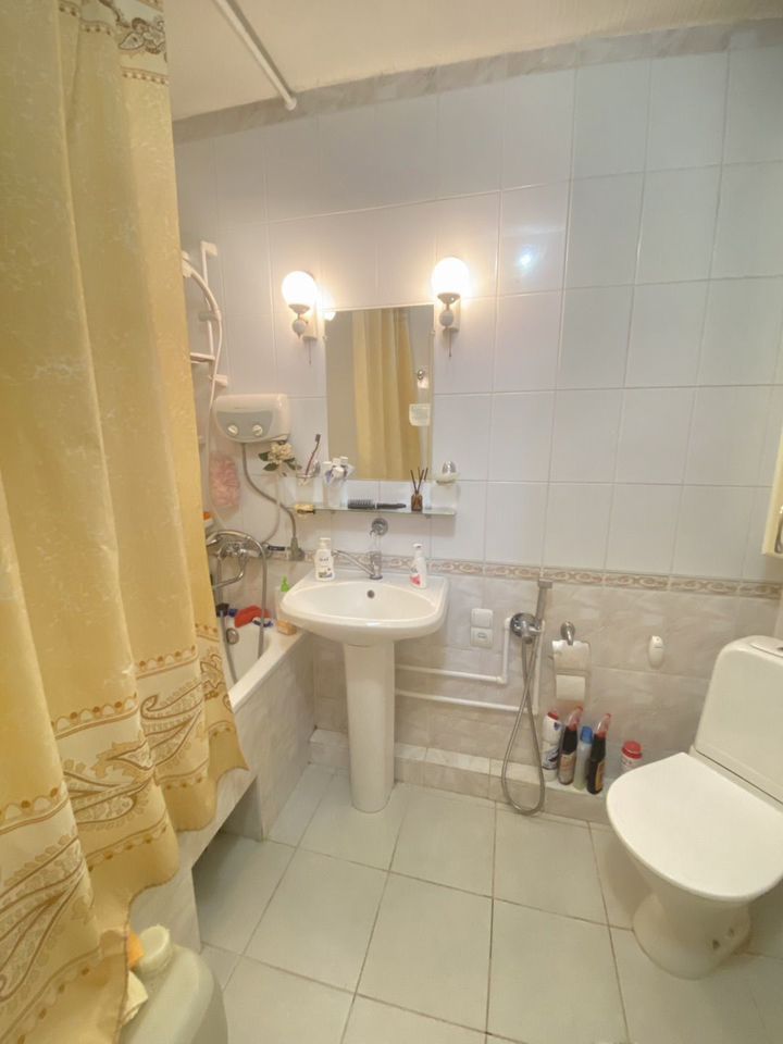 Продажа 3-комнатной квартиры, Саратов, Южно-Зеленая ул,  2/12