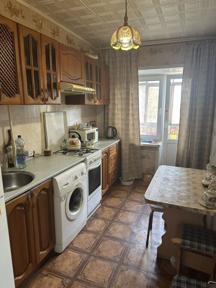 Продажа 3-комнатной квартиры, Саратов, Прессовый 3-й проезд,  7