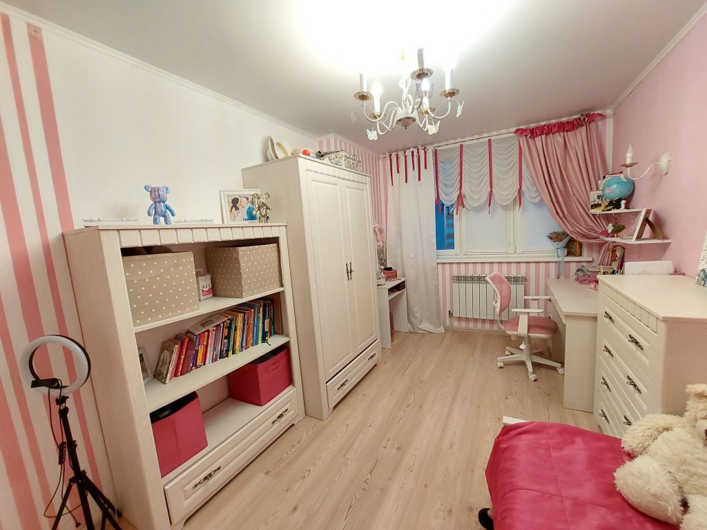 Продажа 3-комнатной квартиры, Дзержинск, Окская наб,  13