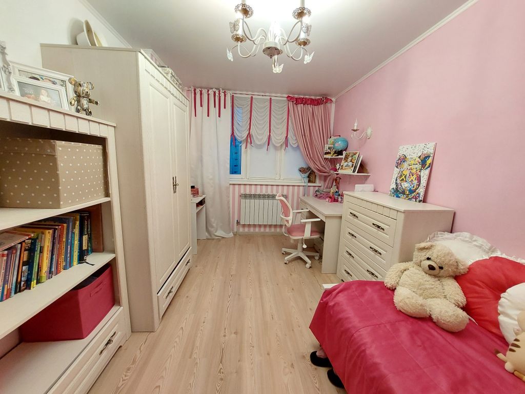 Продажа 3-комнатной квартиры, Дзержинск, Окская наб,  13