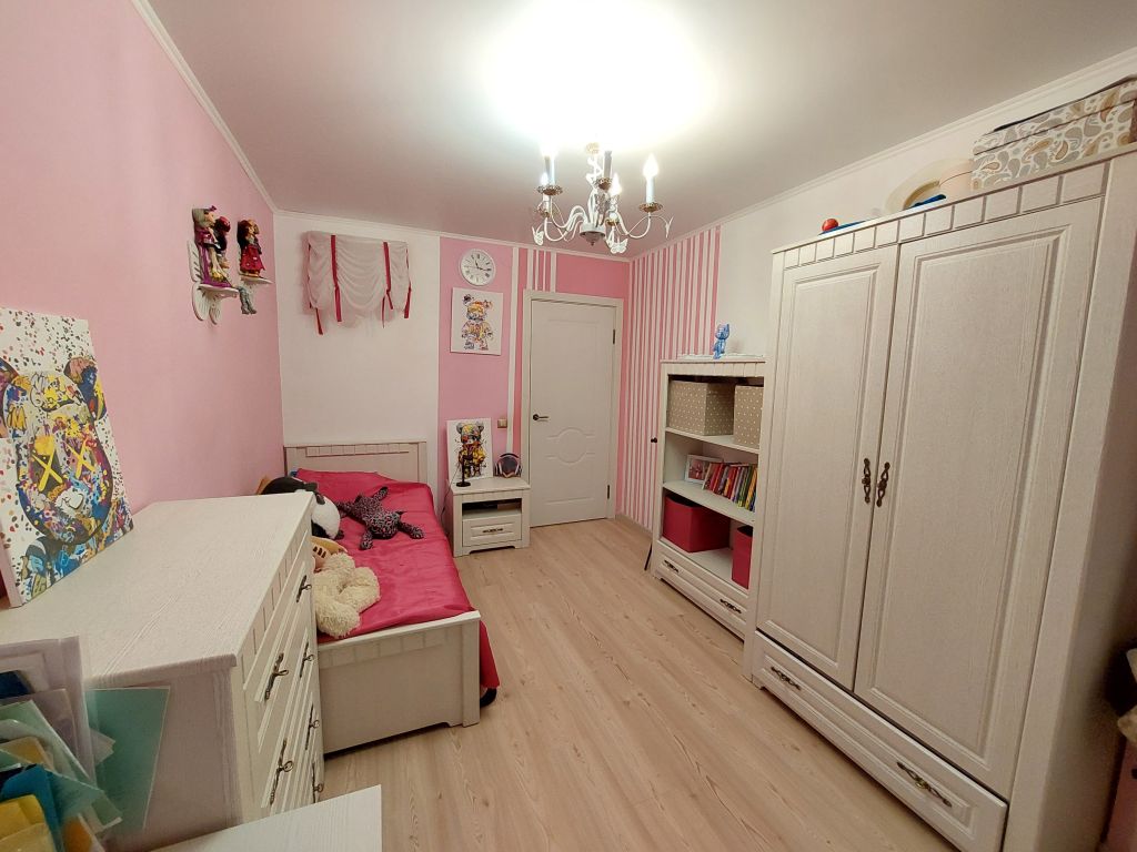 Продажа 3-комнатной квартиры, Дзержинск, Окская наб,  13