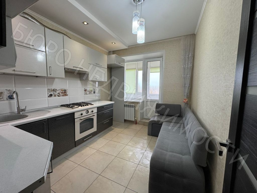 Продажа 2-комнатной квартиры, Балашов, Космонавтов пр-кт,  19