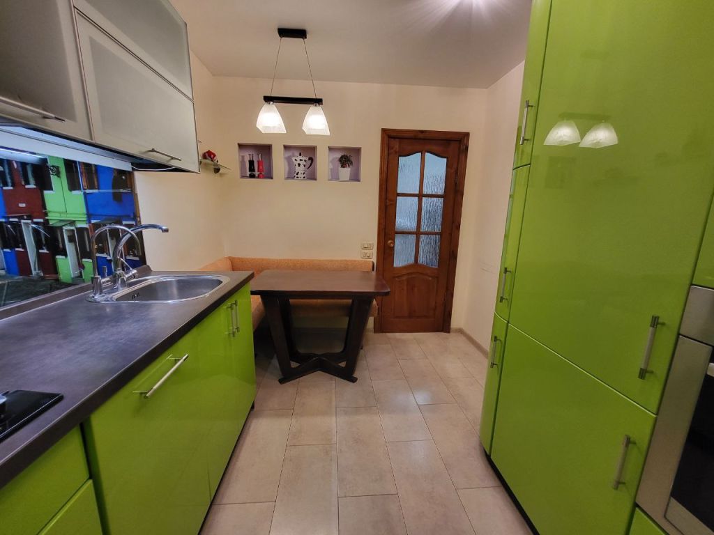 Продажа 3-комнатной квартиры, Кострома, Самоковская ул,  7