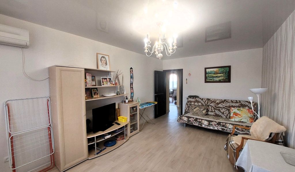 Продажа 2-комнатной квартиры, Кстово, Первостроителей пер,  7