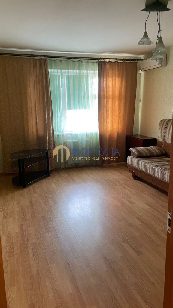 Продажа 2-комнатной квартиры, Белгород, Макаренко ул,  26