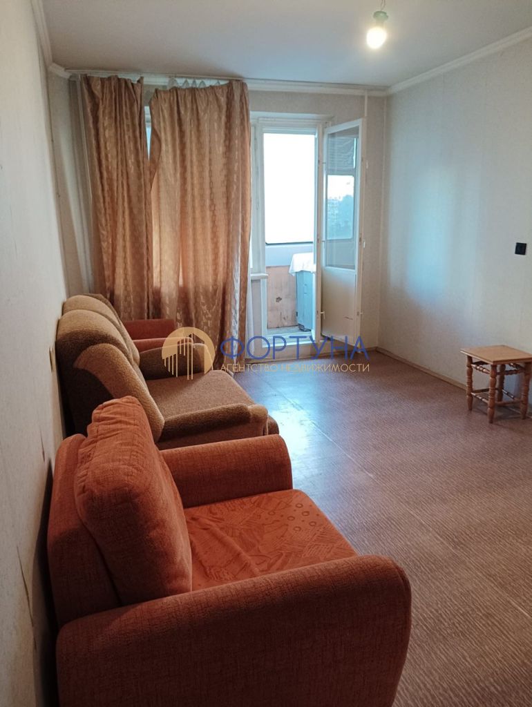 Продажа 1-комнатной квартиры, Белгород, Гостенская ул,  3