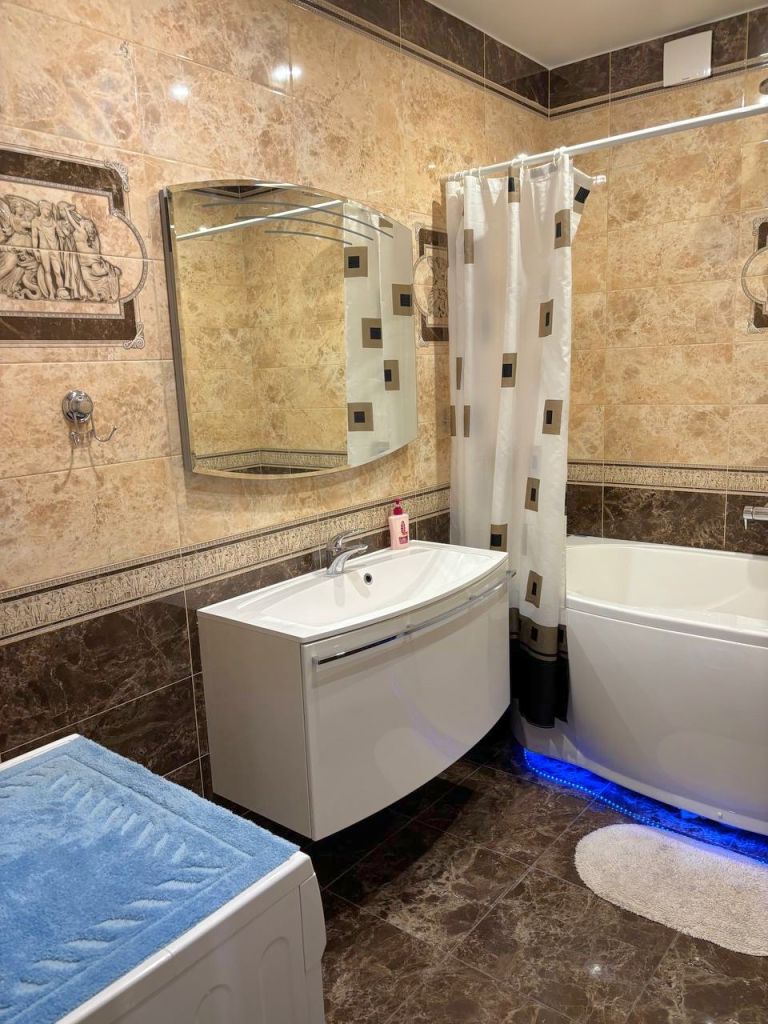 Продажа 3-комнатной квартиры, Кострома, Никитская ул,  126А