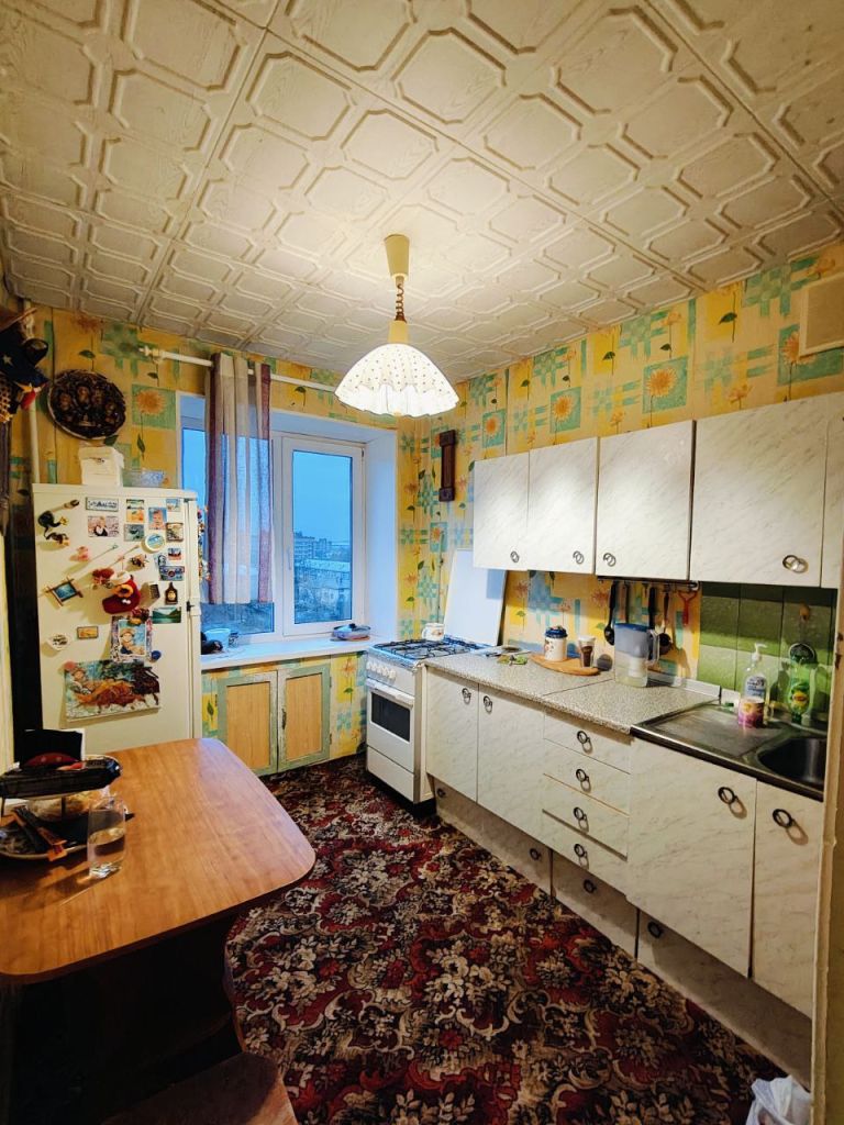 Продажа 3-комнатной квартиры, Новомосковск, Парковый проезд,  4