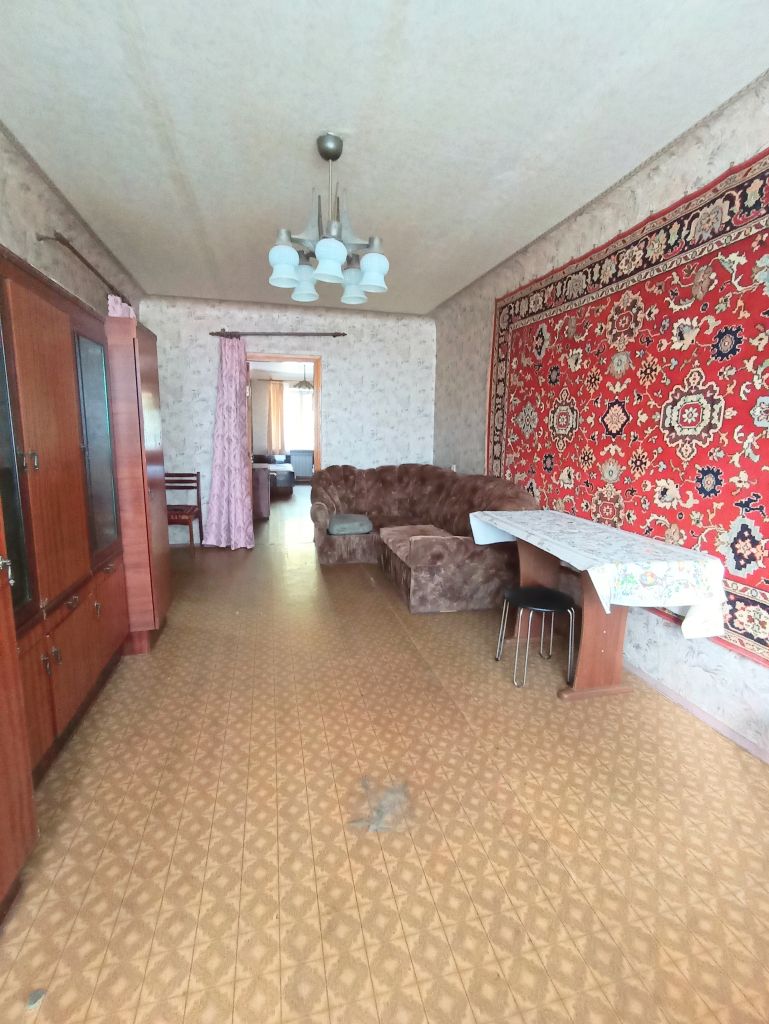 Продажа 2-комнатной квартиры, Батайск, Ушинского ул,  5