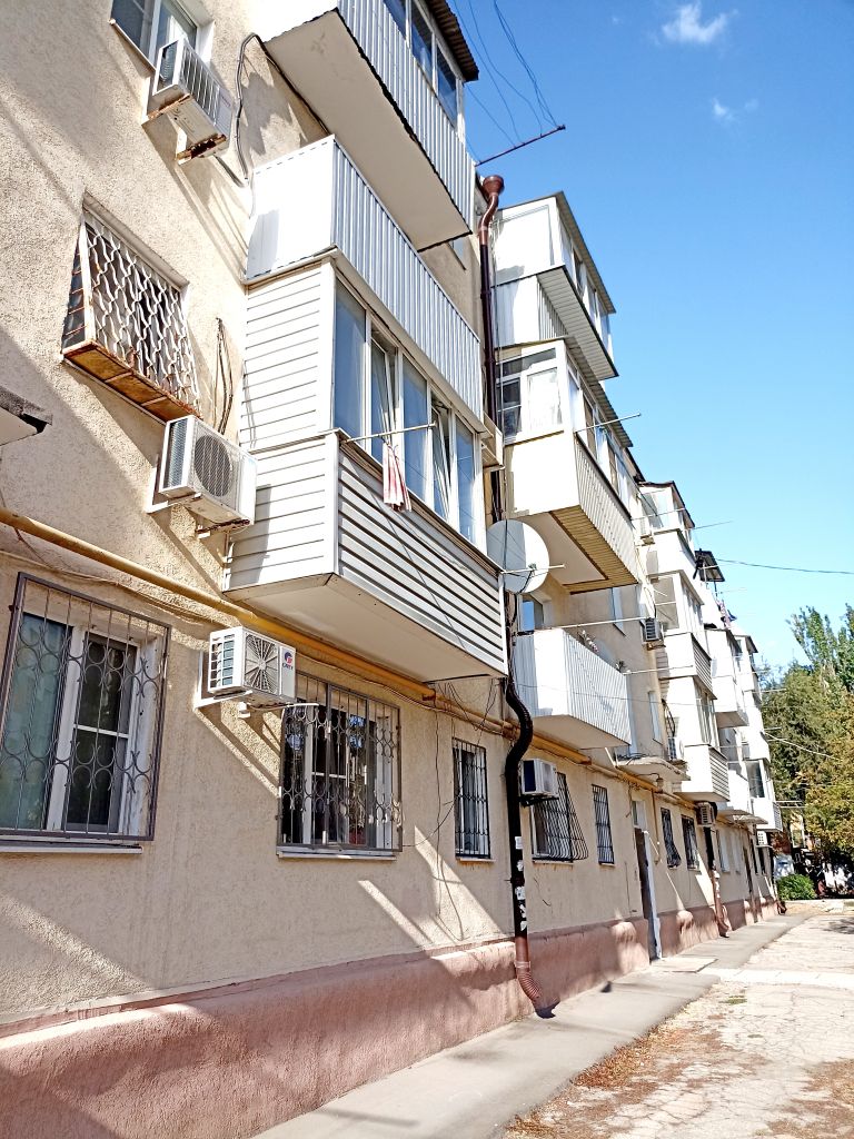 Продажа 2-комнатной квартиры, Батайск, Ушинского ул,  5