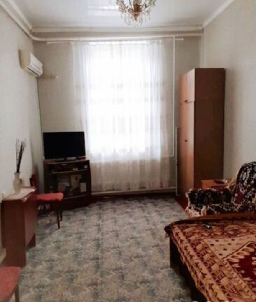 Продажа 2-комнатной квартиры, Батайск, Кирова ул,  4