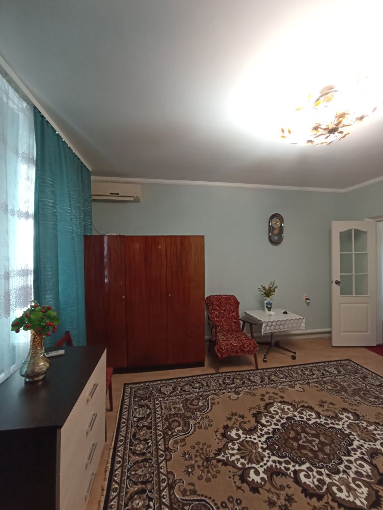 Продажа 2-комнатной квартиры, Батайск, Коваливского ул,  1