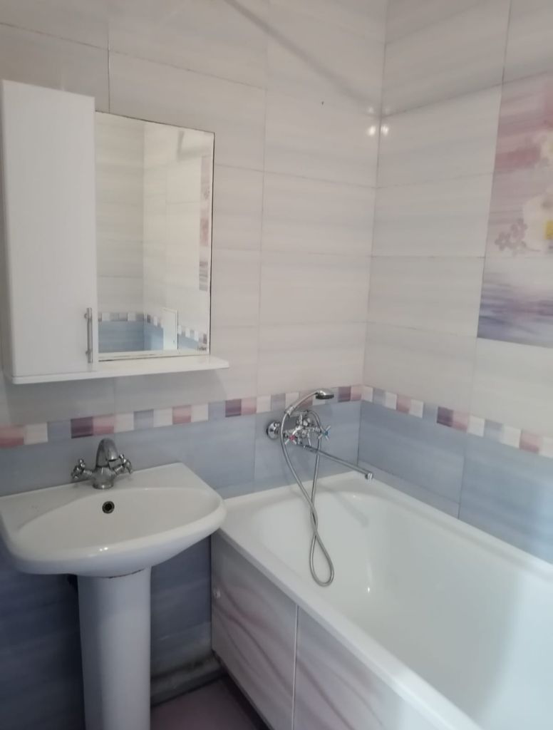 Продажа 2-комнатной квартиры, Батайск, Ворошилова ул,  8