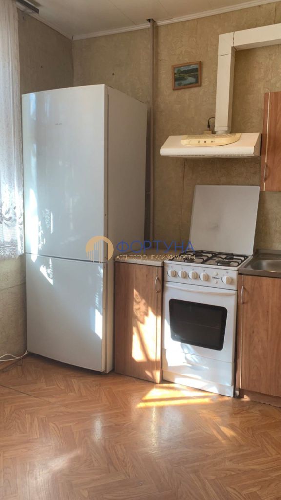 Продажа 1-комнатной квартиры, Белгород, Спортивная ул,  12