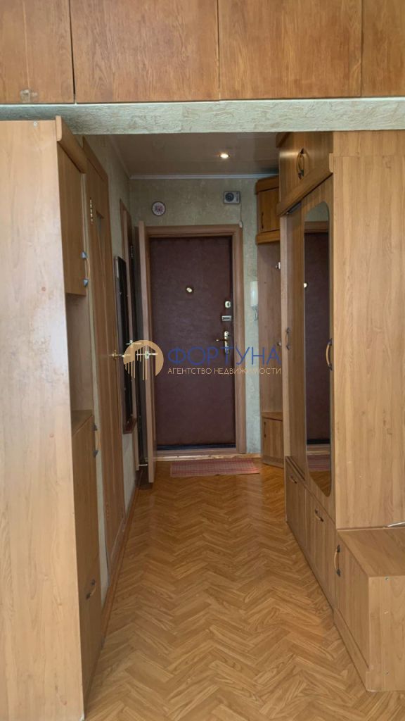 Продажа 1-комнатной квартиры, Белгород, Спортивная ул,  12