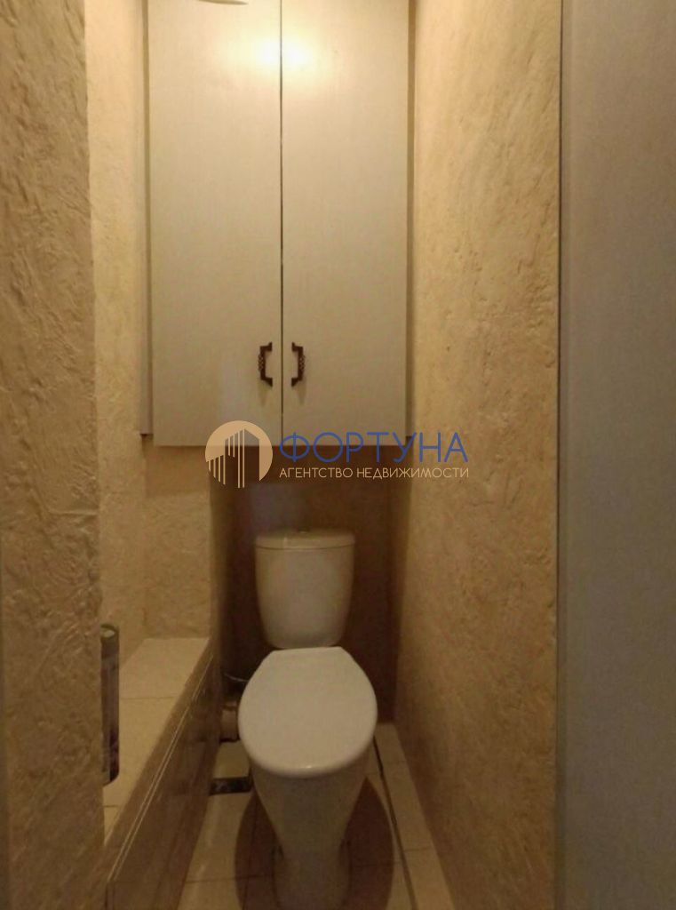 Продажа 2-комнатной квартиры, Белгород, Губкина ул,  6