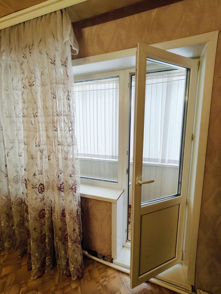 Продажа 4-комнатной квартиры, Новомосковск, Маяковского ул,  8