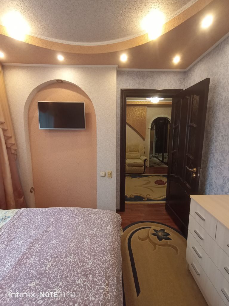 Продажа 4-комнатной квартиры, Нижний Новгород, Бурденко ул,  19