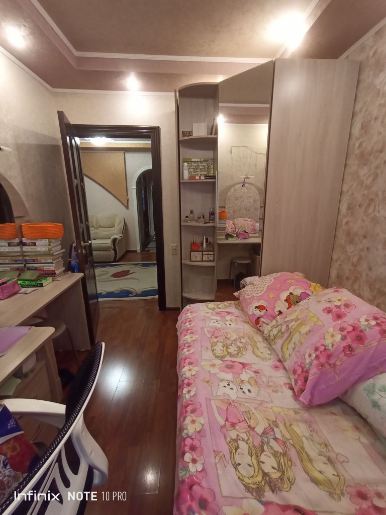 Продажа 4-комнатной квартиры, Нижний Новгород, Бурденко ул,  19