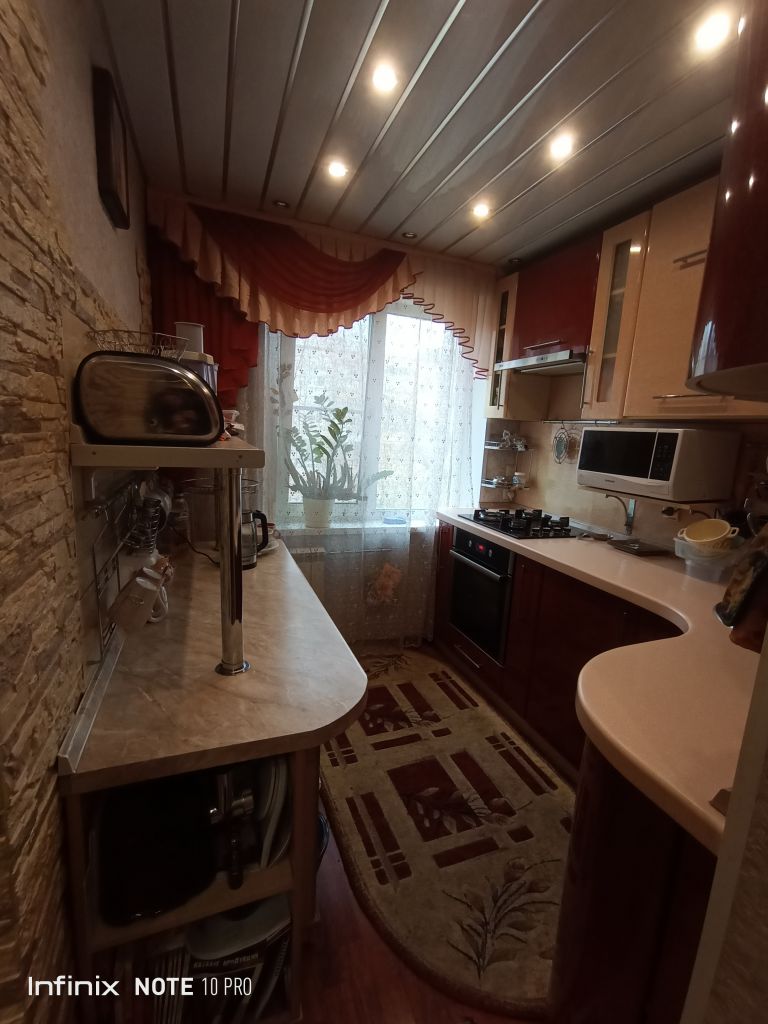 Продажа 4-комнатной квартиры, Нижний Новгород, Бурденко ул,  19